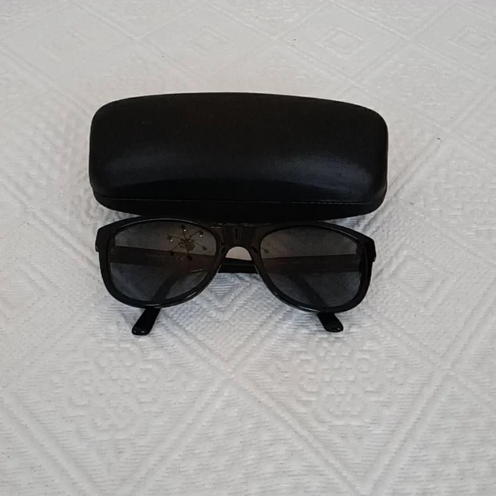 DKNY Unisex DY4139 368887 Full Rim Black Grey Solid Sunglasses with Case